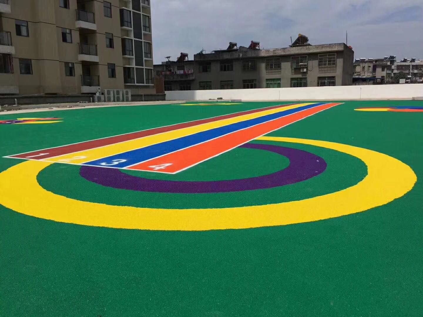 不止硅PU球場材料，告訴你塑膠跑道材料發(fā)軟的原因